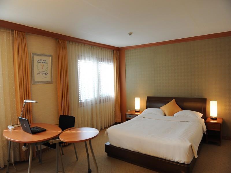 Admiral Hotel Geoje Exterior photo