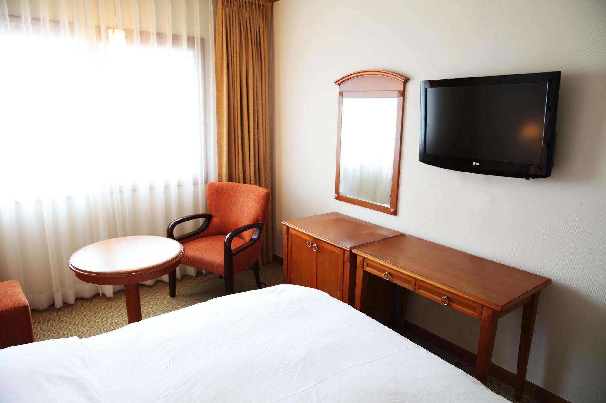 Admiral Hotel Geoje Exterior photo