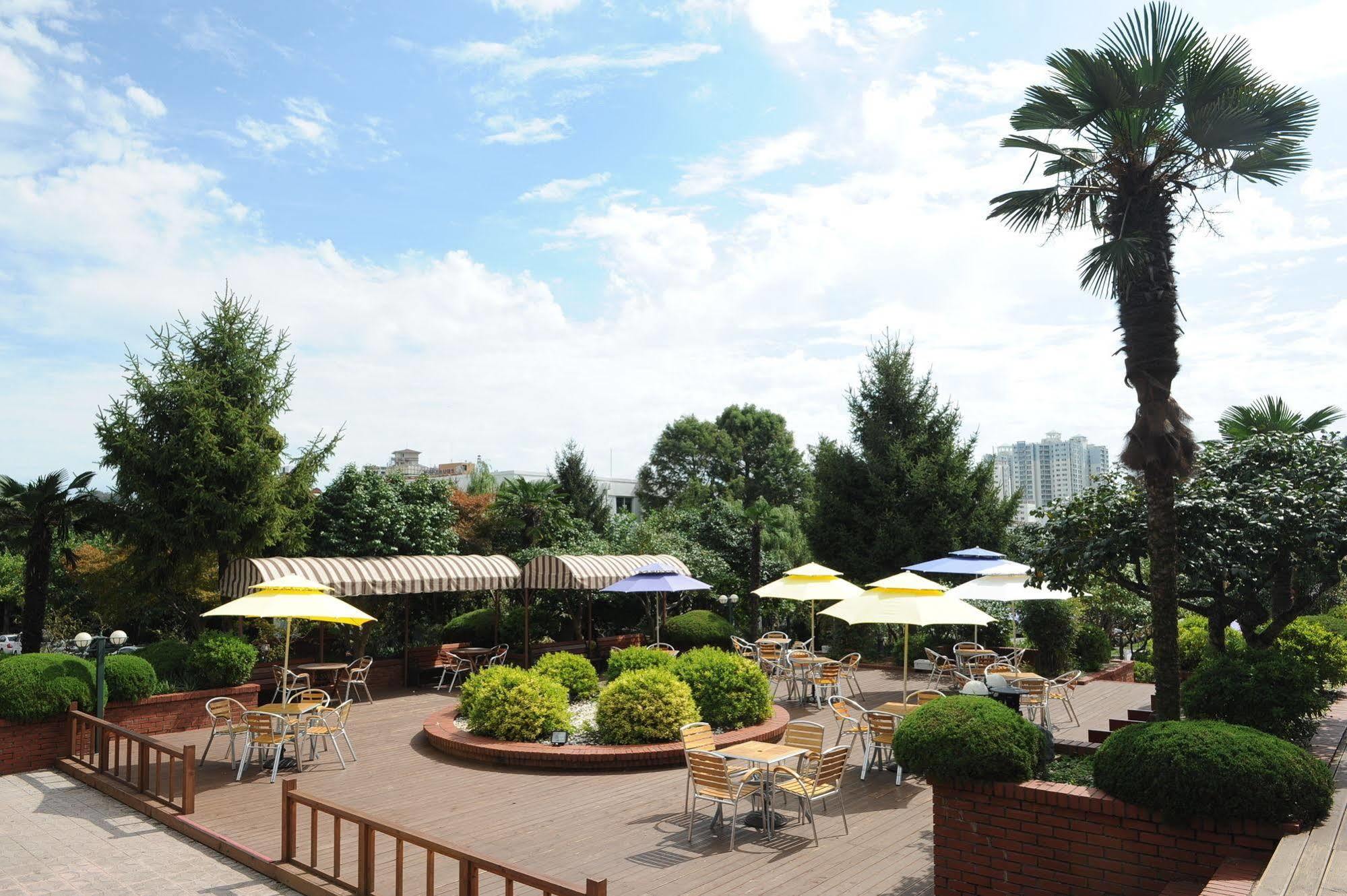 Admiral Hotel Geoje Exterior photo